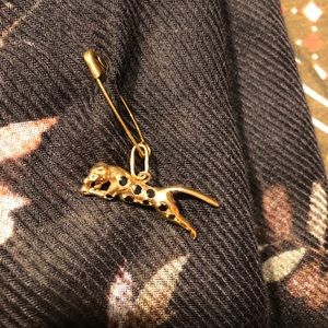 Safety pin cheetah brooch